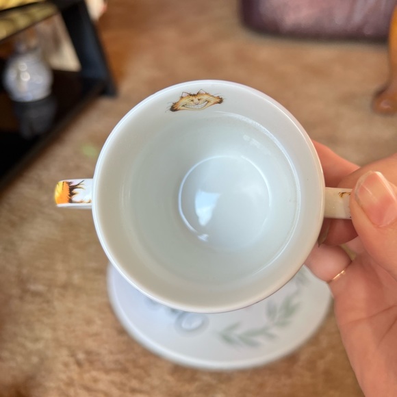 NIB Alice in Wonderland Paul Cardew
2 Piece Baby Set Porcelain Bowl Cup NIB - Picture 14 of 17